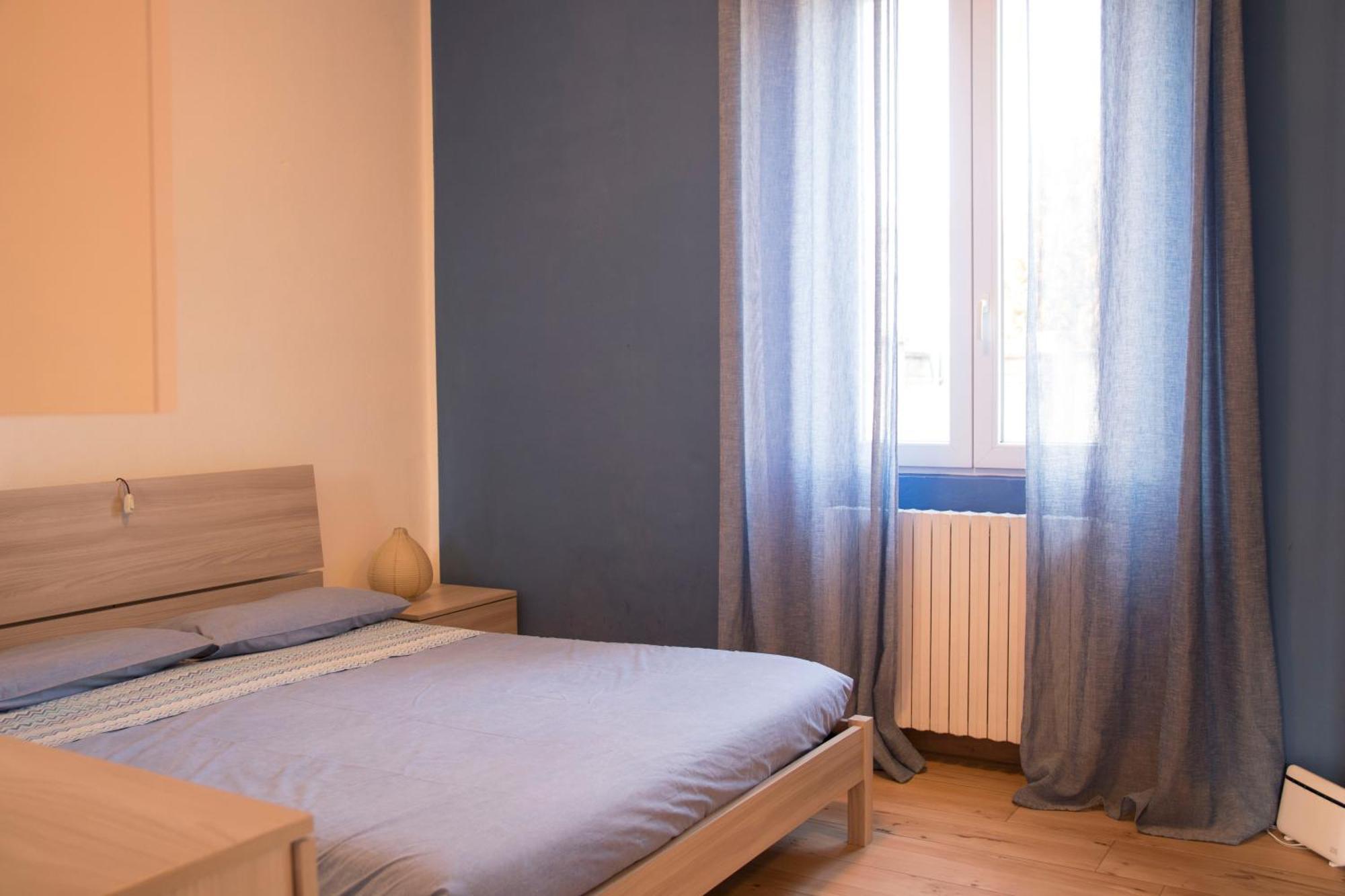 Domus Vicina Al Centro Storico Apartamento Pavia Exterior foto