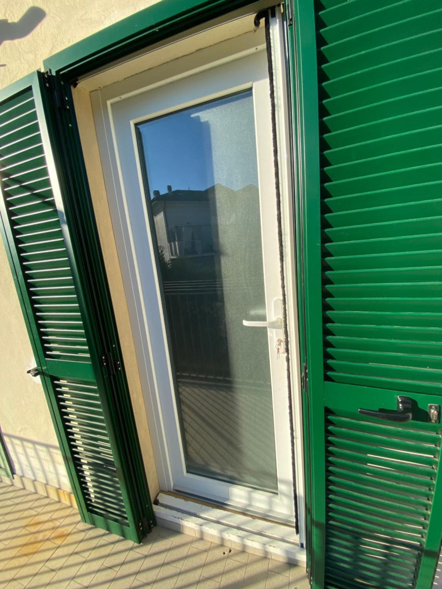 Domus Vicina Al Centro Storico Apartamento Pavia Exterior foto