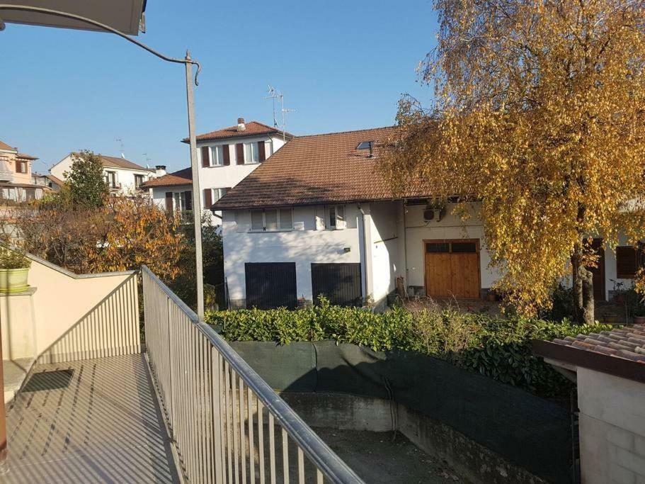 Domus Vicina Al Centro Storico Apartamento Pavia Exterior foto
